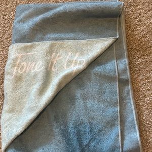 Tone it up yoga towel